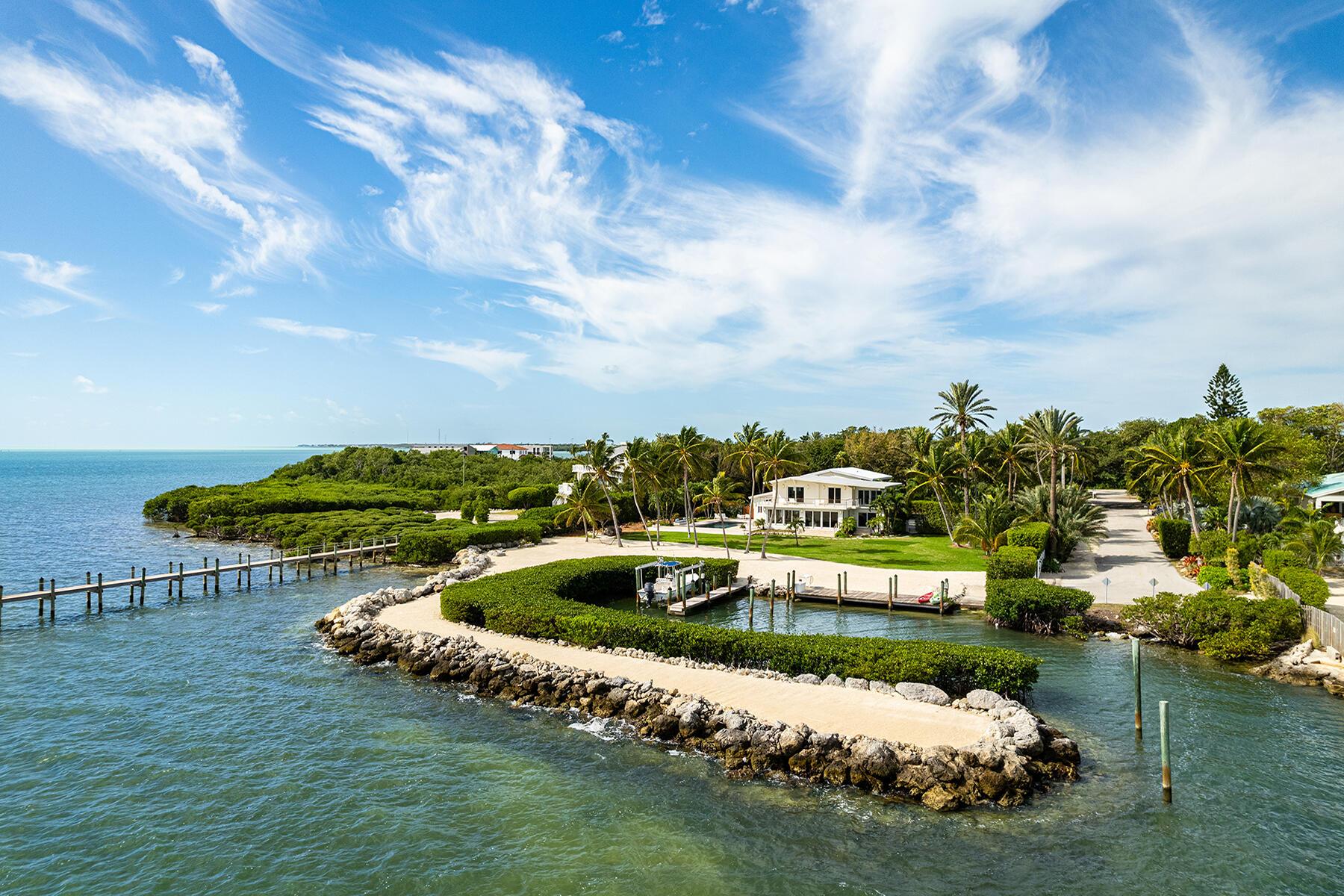 Image 2: 198 Lowe St