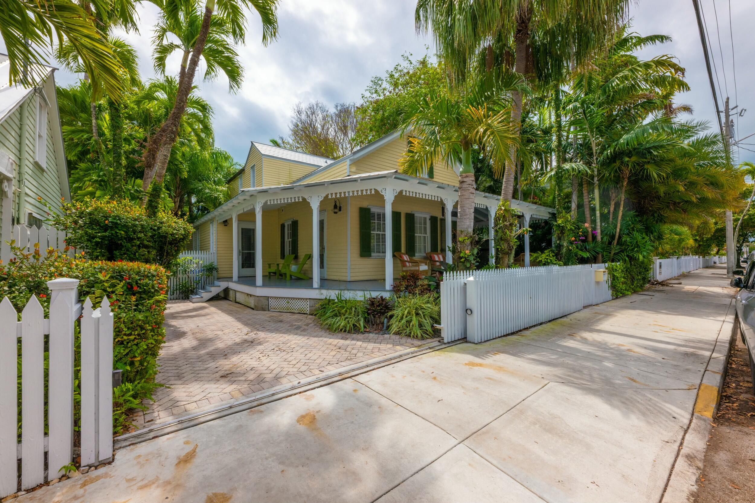 Image 3: 1020 Southard Street