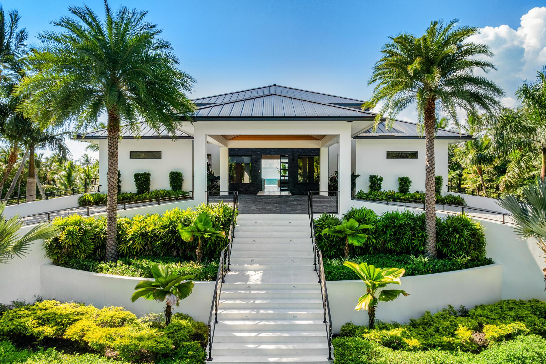 Image 2: Porte Cochere Entrance