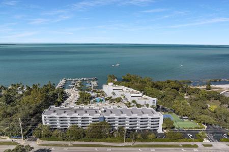 104350 Overseas Highway