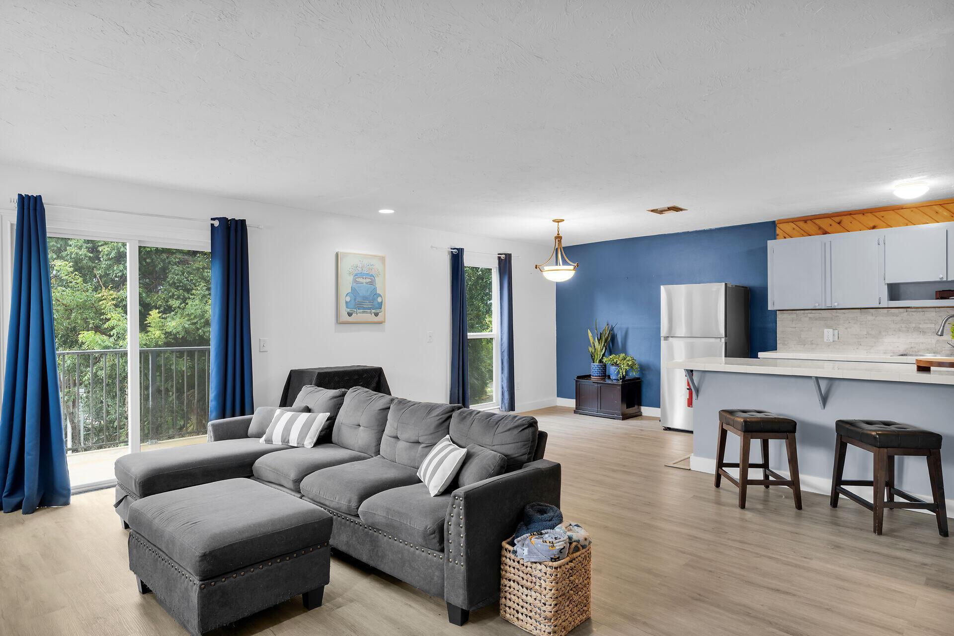 Image 3: virtual-tour-360226-mls-high-res-image-1