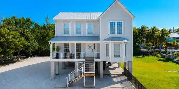 1615 Fern Avenue