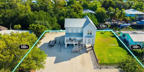 Image 3: Approx. Property Lines