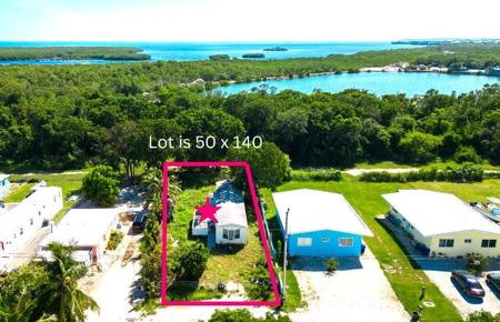 32 Hibiscus Lane