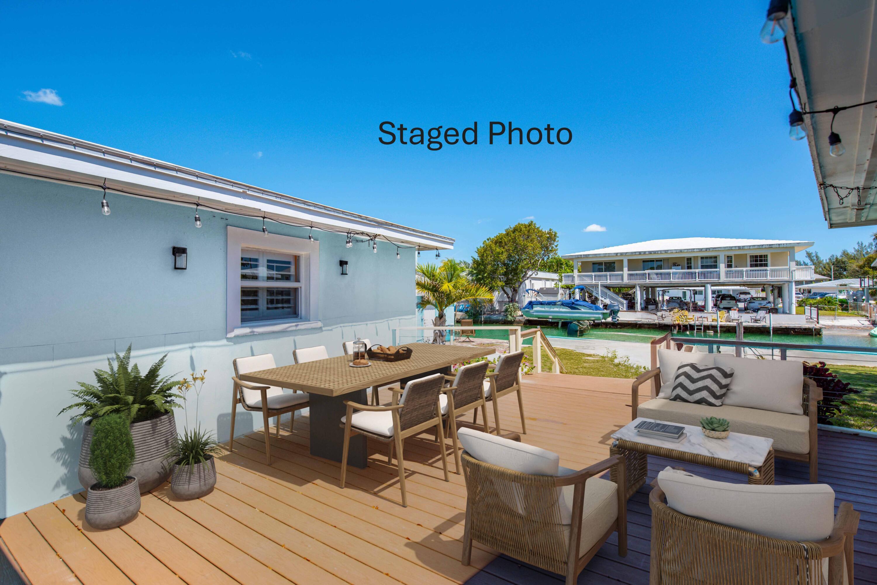 Image 4: STAGED 2