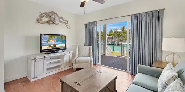 7041 Harbor Village Drive