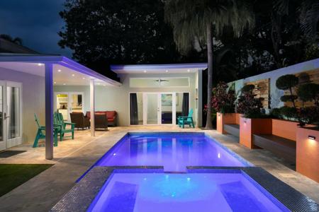 2711 Seidenberg Avenue