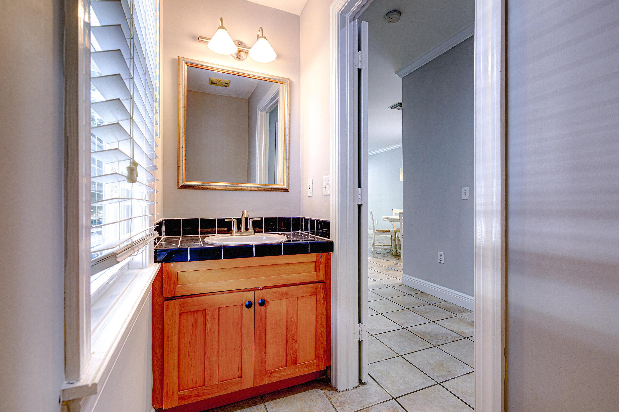 Image 3: 02 263 Golf Club Drive