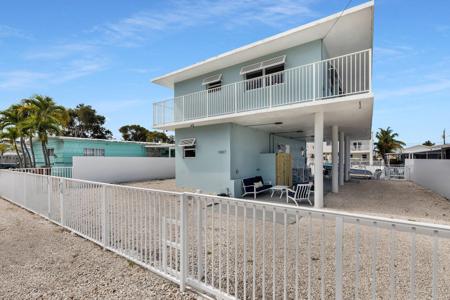 1007 Hialeah Lane