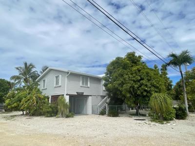 60 Cortez Lane