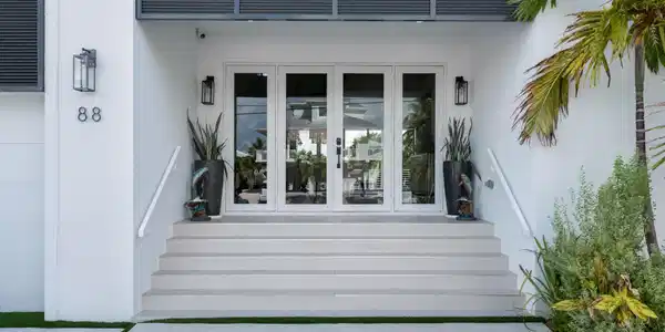 Image 3: Entrance