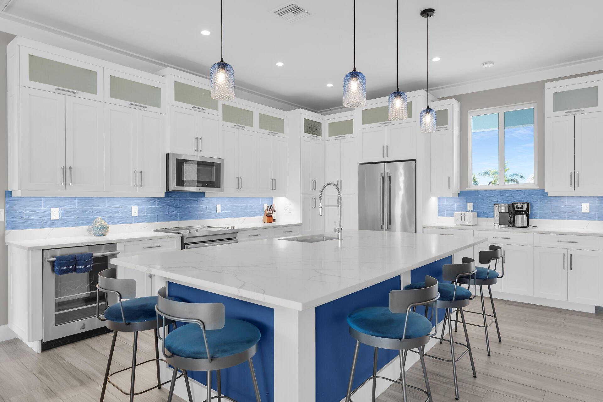 Image 2: Kitchen 3