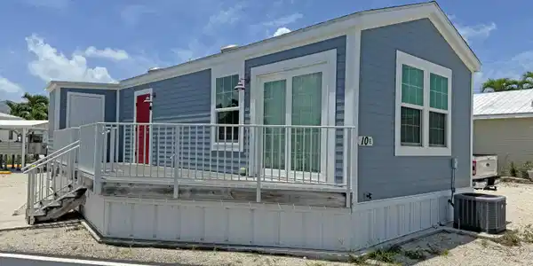 6099 Overseas Highway