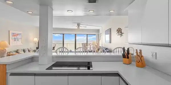 Image 4: Cooking with Ocean Views