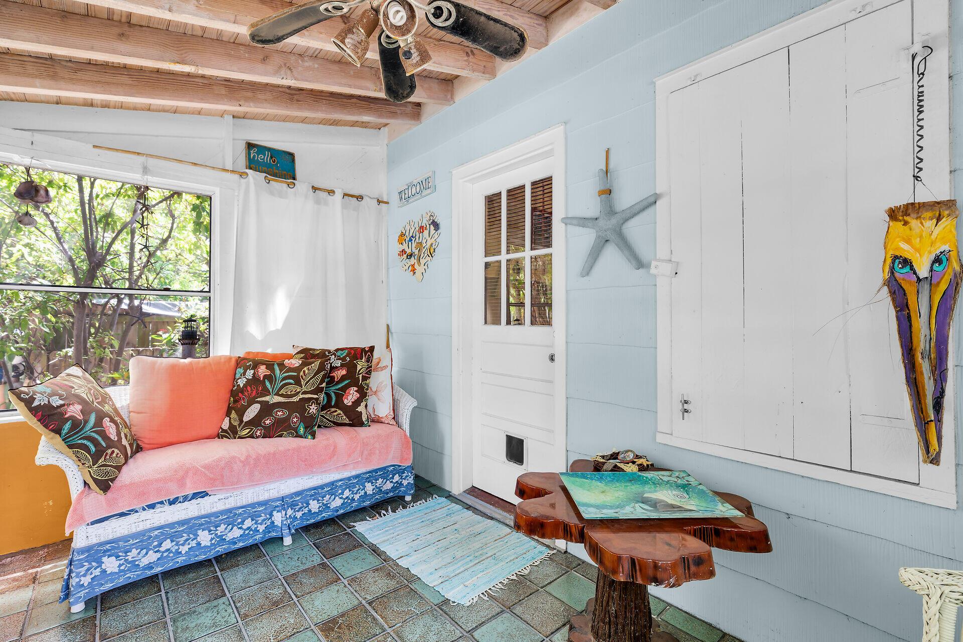 Image 4: Front Porch