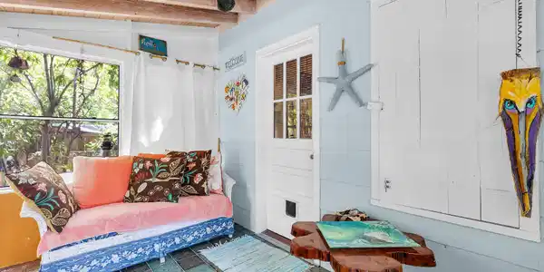 Image 4: Front Porch