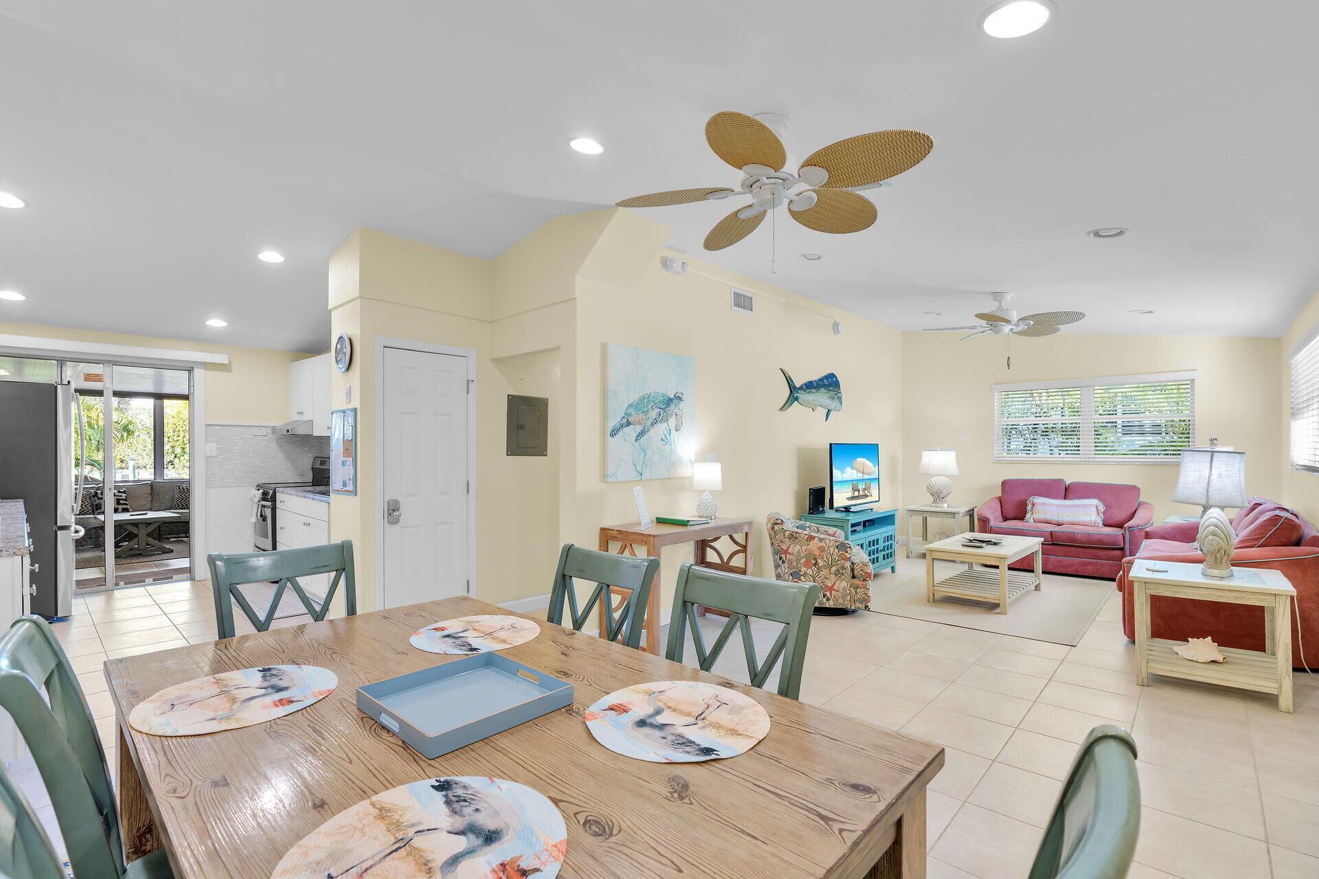 Image 4: Open Living Dining