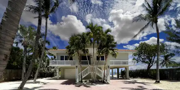 75631 Overseas Highway