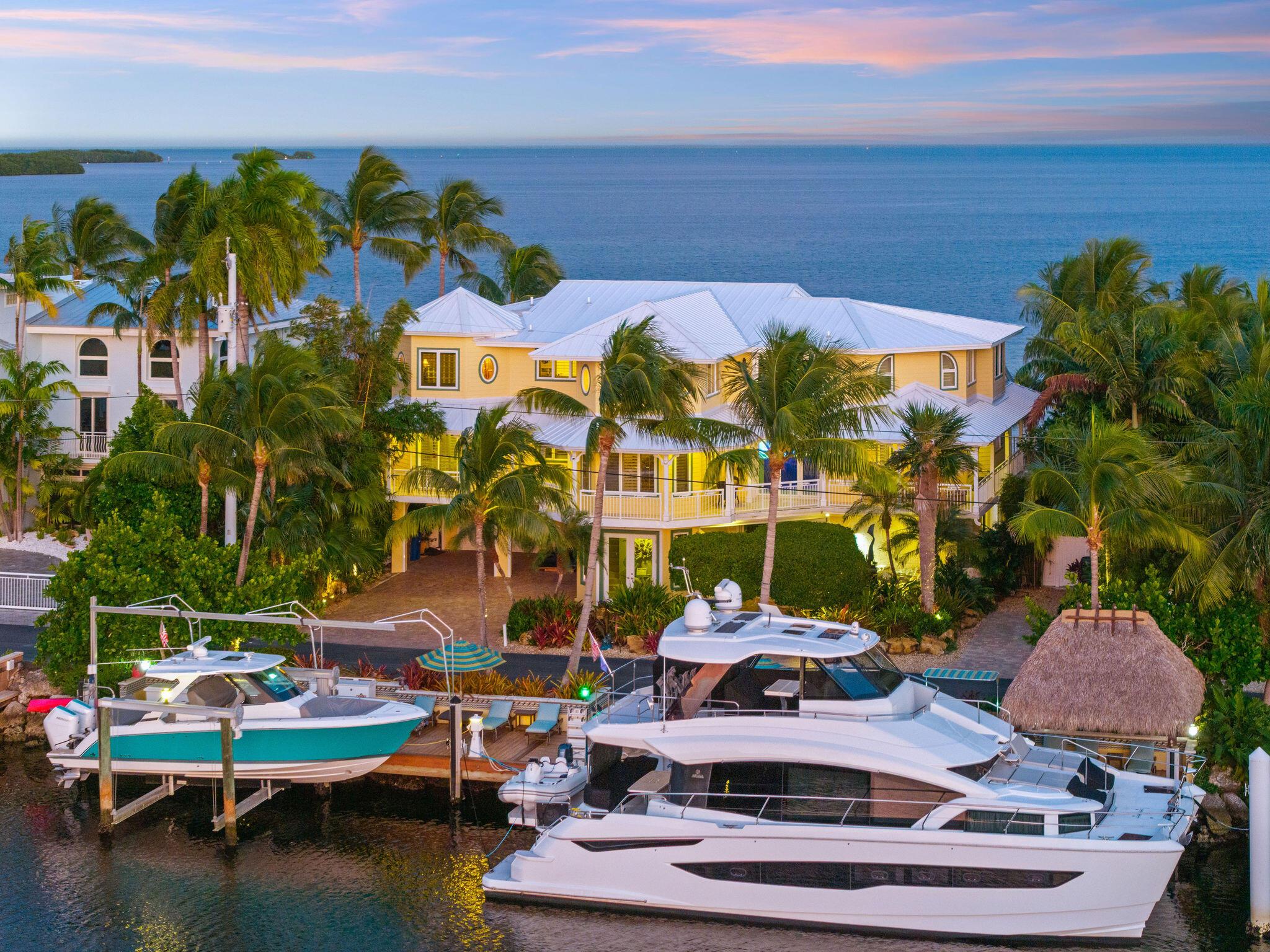 Image 1: DJI_20251111175223_0207_D