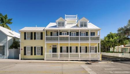 927 Thomas Street