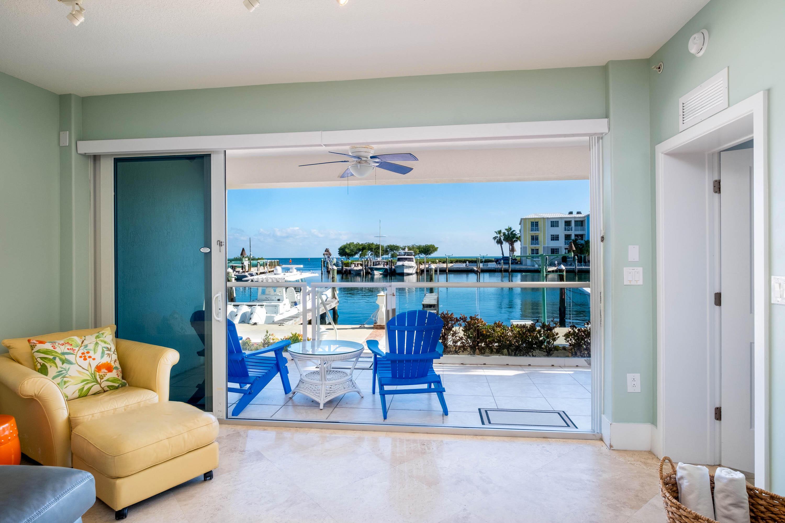 Image 4: Indoor / Outdoor Living