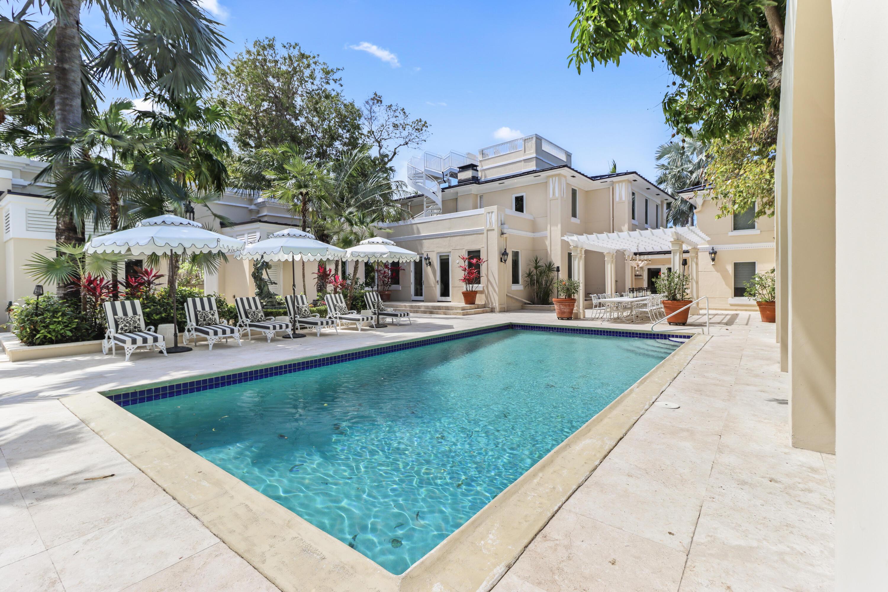 Image 4: Pool 2