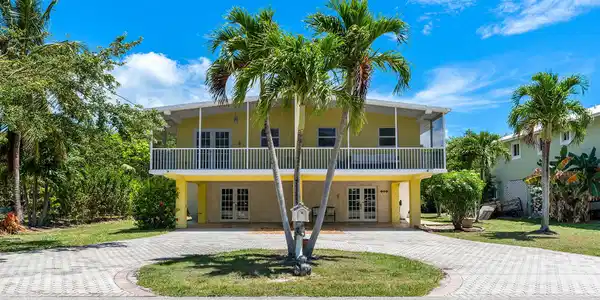 15 N Ocean Drive
