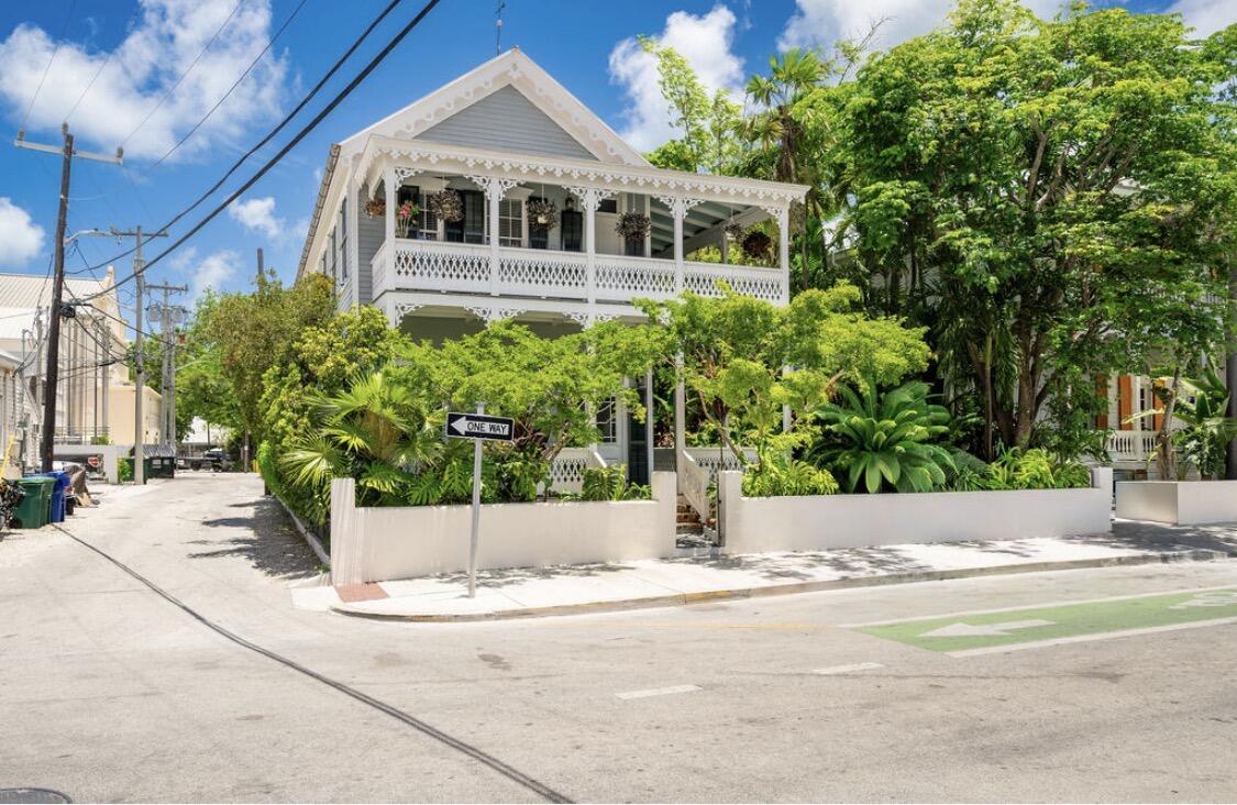 Image 3: 79 Paces to Duval Street