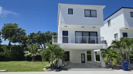 94825 Overseas Highway