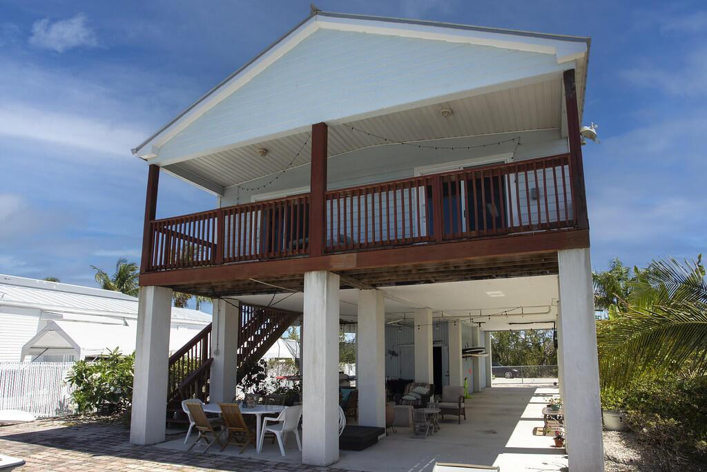 Image 2: waterside