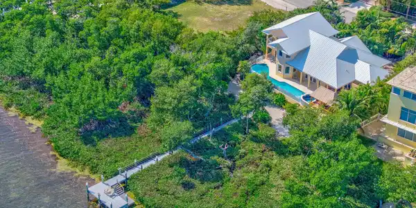339 Stirrup Key Boulevard