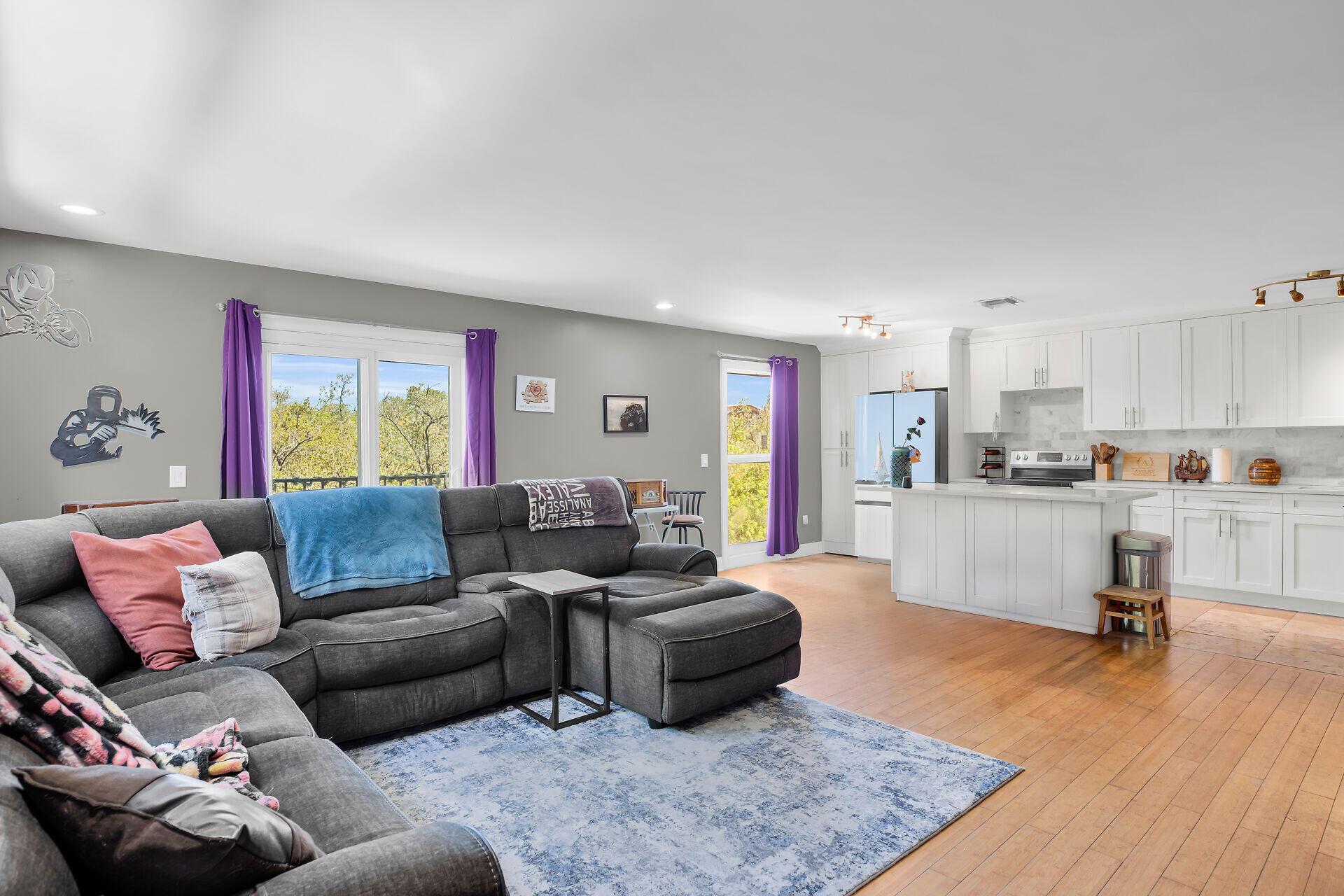 Image 2: Open Living Area