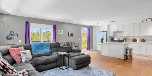 Image 2: Open Living Area
