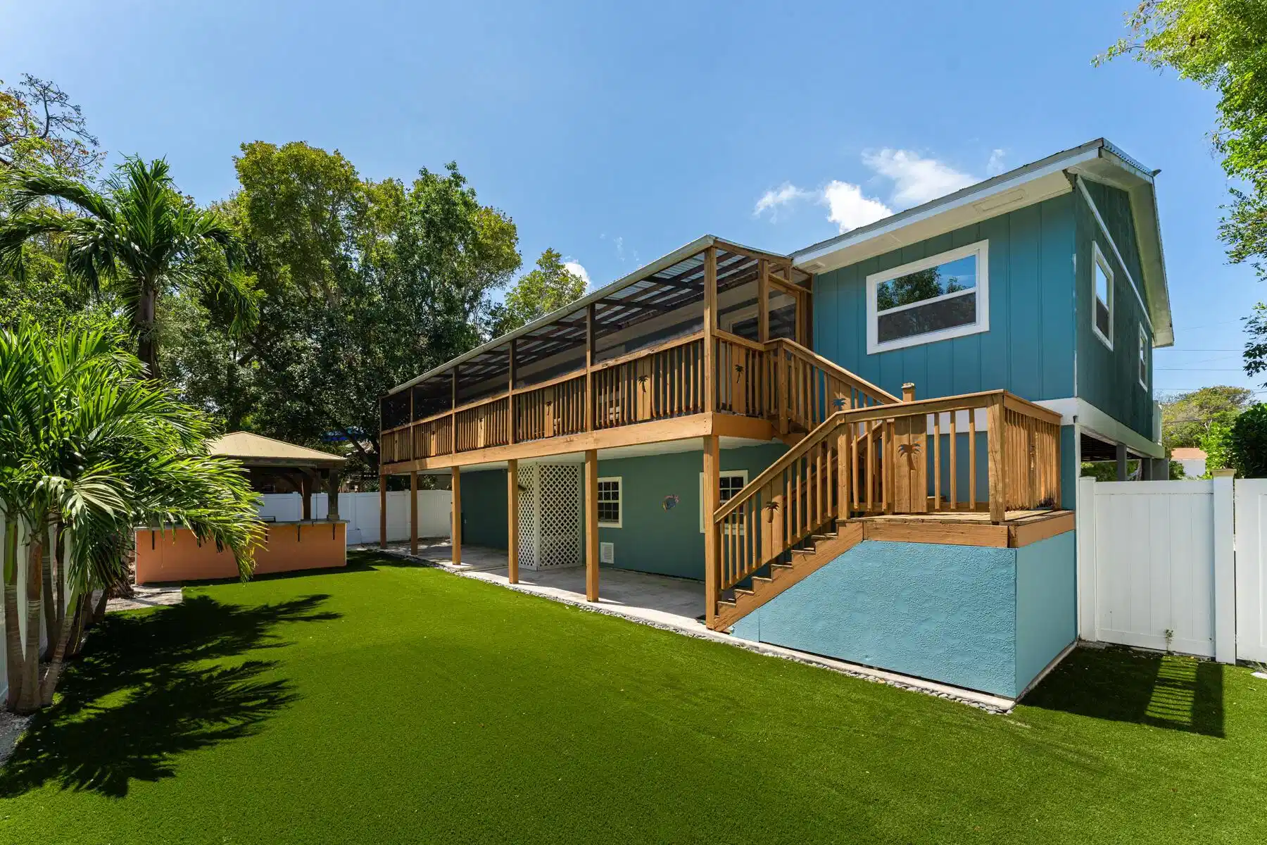 Image 1: 112 Peace Ave