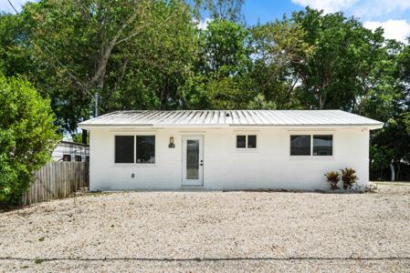 238 Lignumvitae Drive
