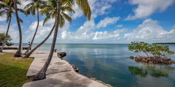 76200 Overseas Highway