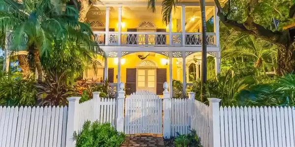 600 Elizabeth Street
