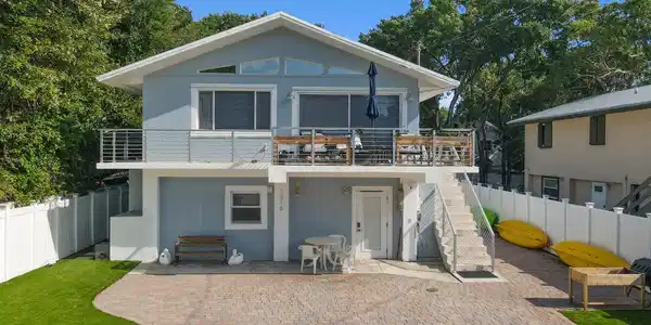 1016 Gibraltar Road