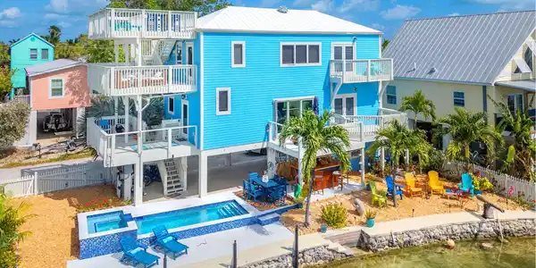 6 Shore Drive