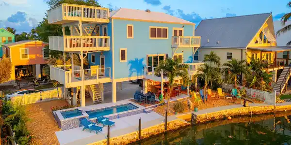 Image 2: 6 Shore Dr (web) 008