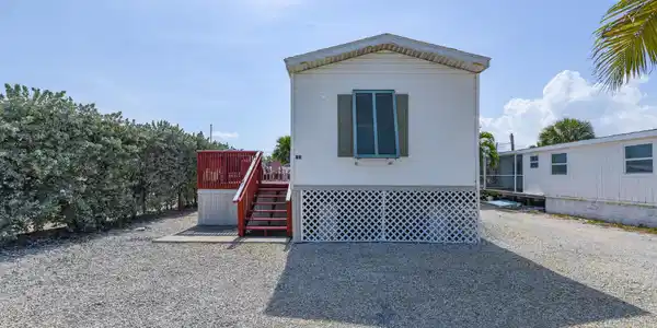 1361 Overseas Highway