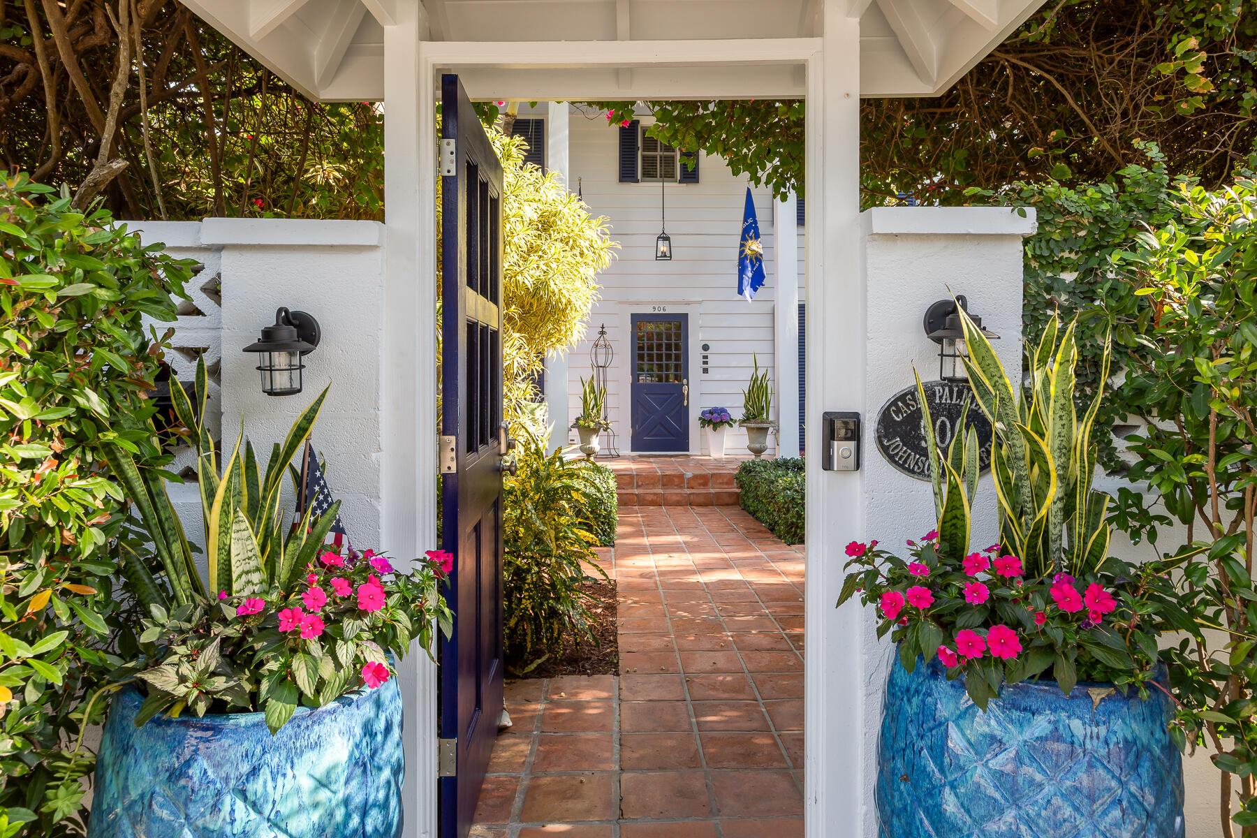 Image 2: 906 JOHNSON ST WEB-11