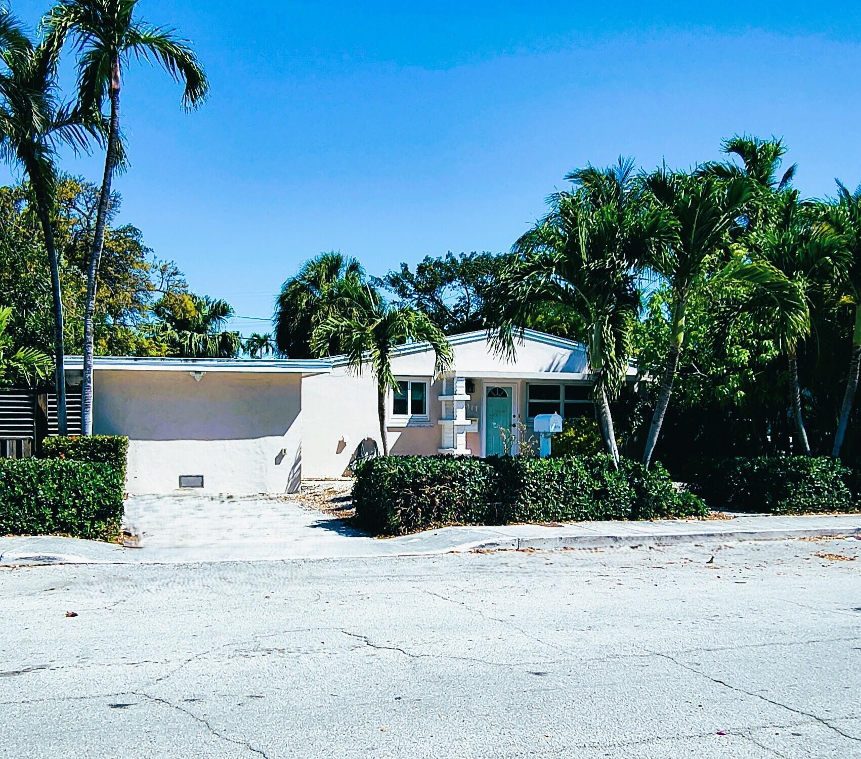 Image 3: Driveway