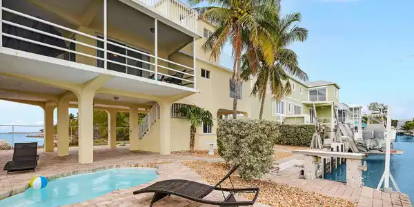 137 Ocean Lane
