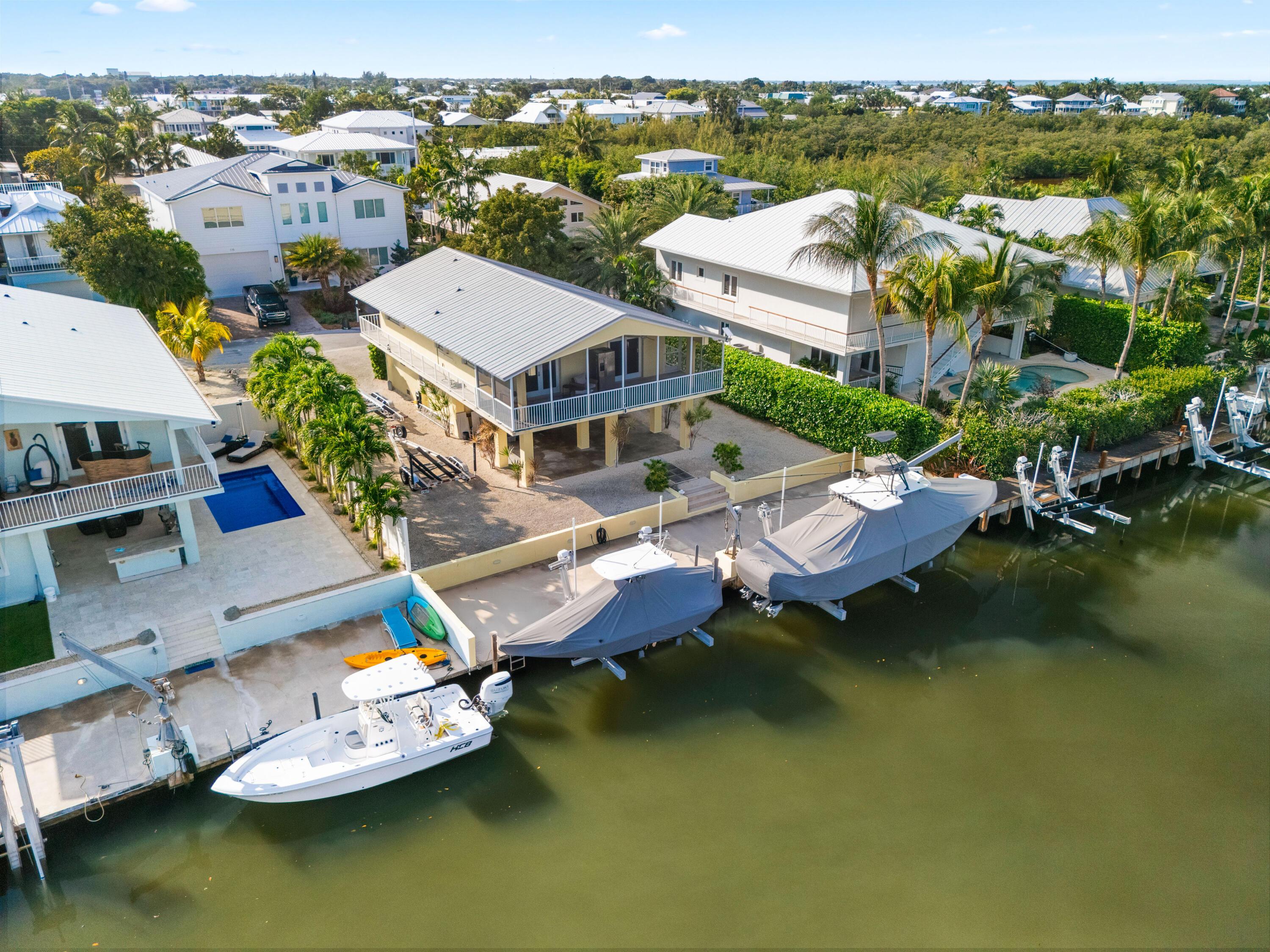 Image 2: 70' Dock