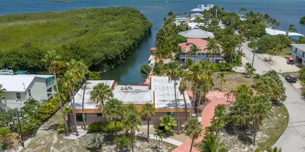 Image 4: DJI_20260710122916_0168_D-HDR