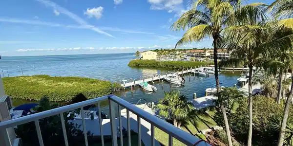 Image 2: Balcony 2