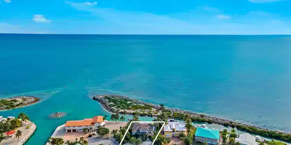 Image 3: 13-web-or-mls-DJI_0829_