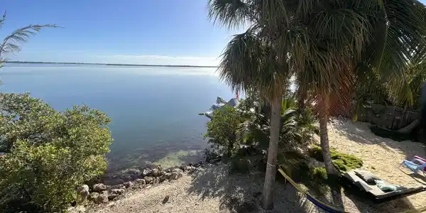 17 E Circle Drive
