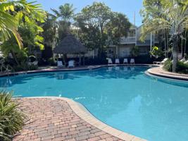 17 Coral Way